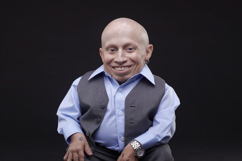 Verne Troyer will be meeting fans. Verne Troyer will be meeting fans.
