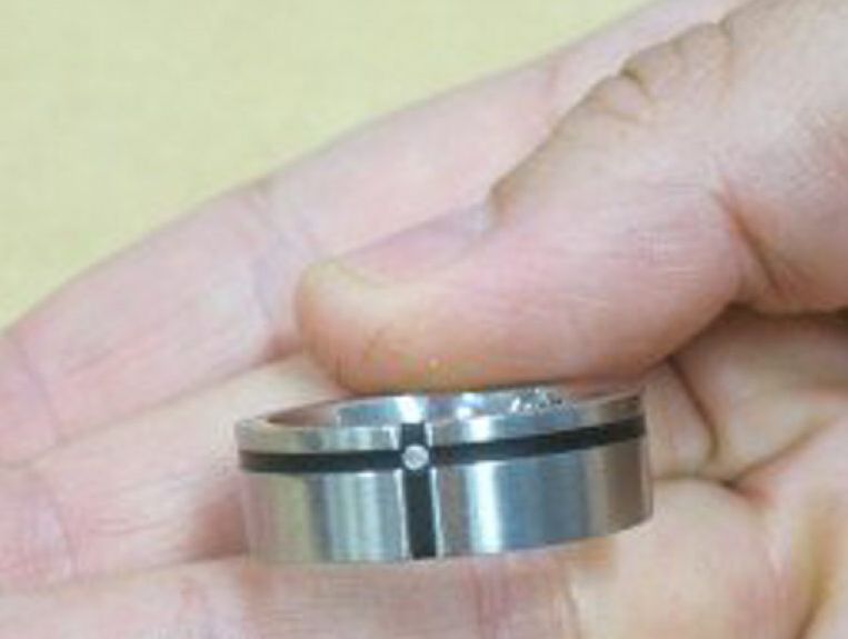 Is this your ring or do you know who it belongs to?