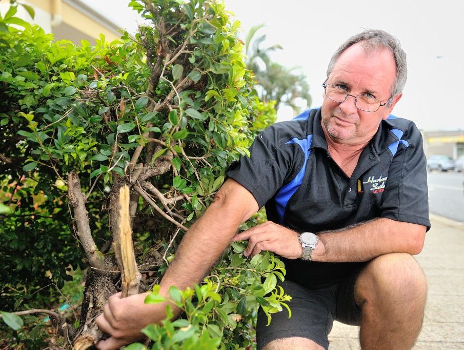 Harbour Sails Motor Inn Manager Bernie Wilson says it's up to licensed venues to take more responsibility as well as individuals. Harbour Sails Motor Inn Manager Bernie Wilson says it's up to licensed venues to take more responsibility as well as individuals.