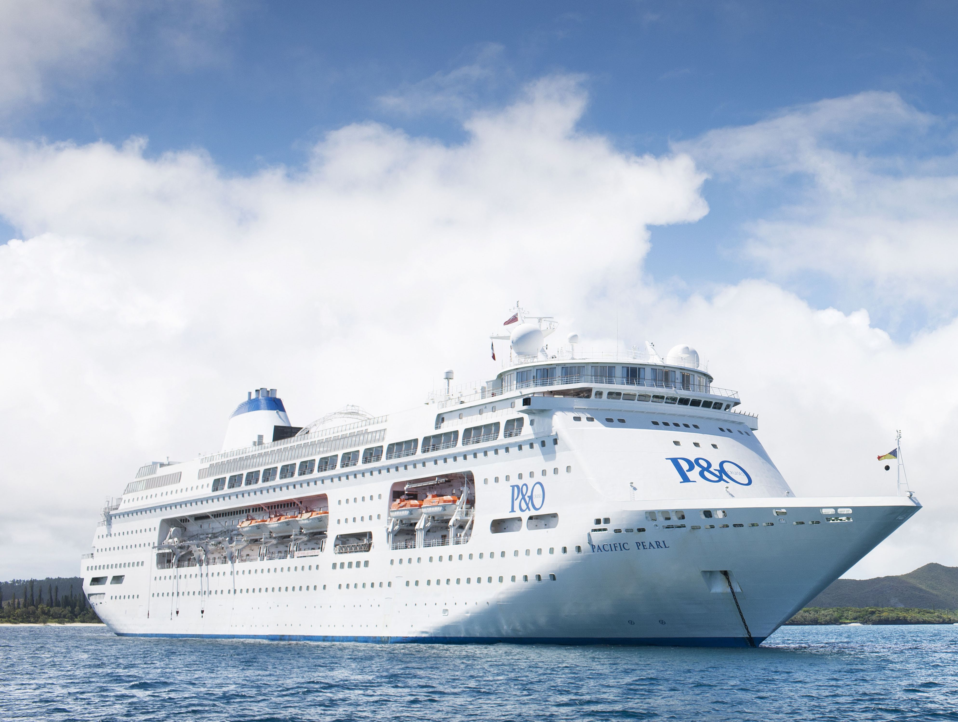 P&O; Pacific Pearl. P&O; Pacific Pearl.