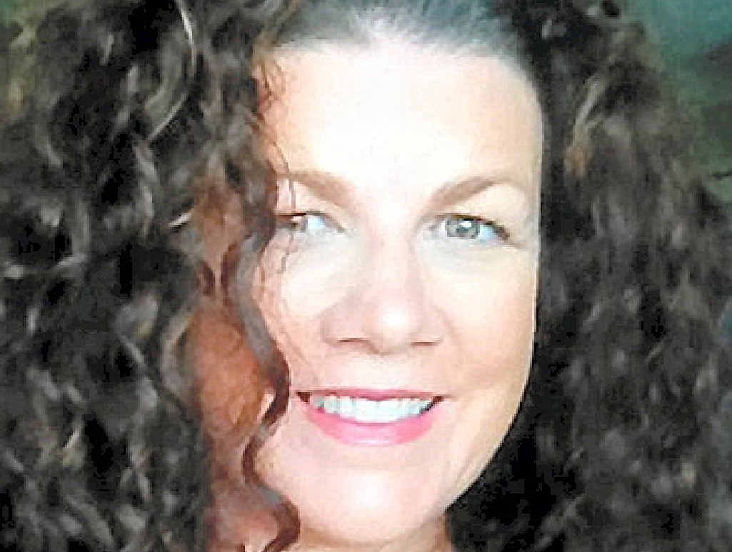 THE UPSIDE: Byron Bay photographer and businesswoman Kirra Pendergast started My Happiness Project. THE UPSIDE: Byron Bay photographer and businesswoman Kirra Pendergast started My Happiness Project.