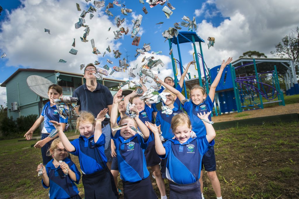 Principal Will Ashburn and his students at Builyan State School collected over 6000 tokens, winning the The Observer's Ipads for Schools competition. Principal Will Ashburn and his students at Builyan State School collected over 6000 tokens, winning the The Observer's Ipads for Schools competition.