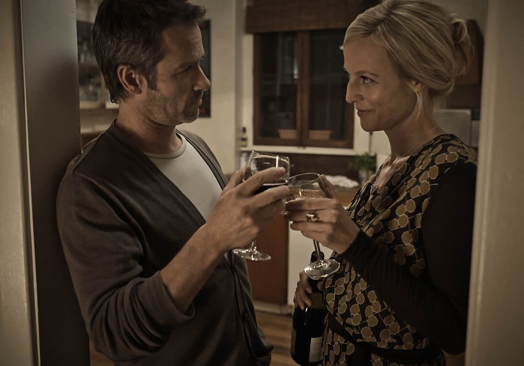 Guy Pearce and Marta Dusseldorp in the telemovie Jack Irish: Dead Point. Guy Pearce and Marta Dusseldorp in the telemovie Jack Irish: Dead Point.