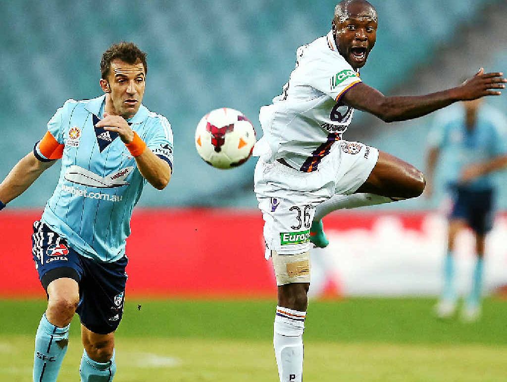 Alessandro Del Piero of Sydney and William Gallas of Perth contest possession at Allianz Stadium last night. Alessandro Del Piero of Sydney and William Gallas of Perth contest possession at Allianz Stadium last night.