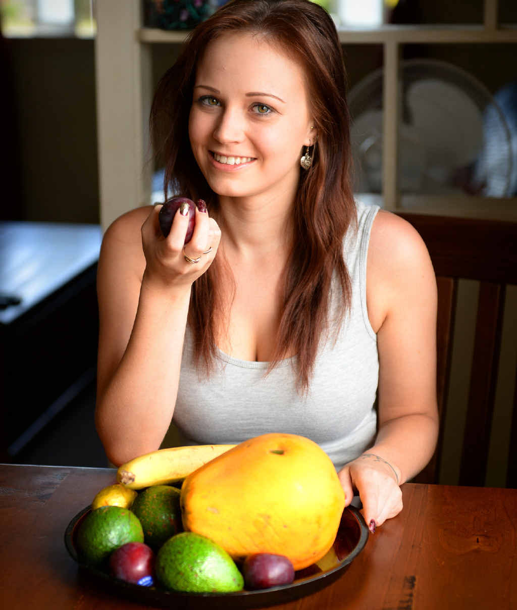 EAT CLEAN: Courtney Gibbons eats almost only fresh fruit and vegetables. EAT CLEAN: Courtney Gibbons eats almost only fresh fruit and vegetables.