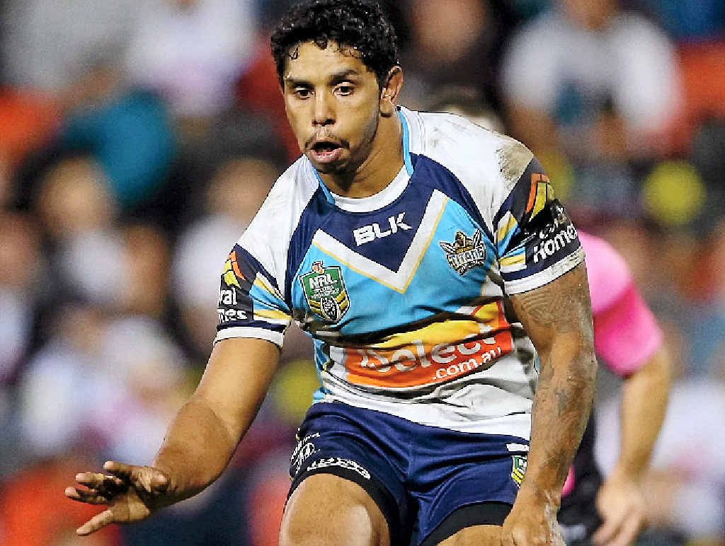 Albert Kelly is struggling with a hairline crack in his fibula. Albert Kelly is struggling with a hairline crack in his fibula.