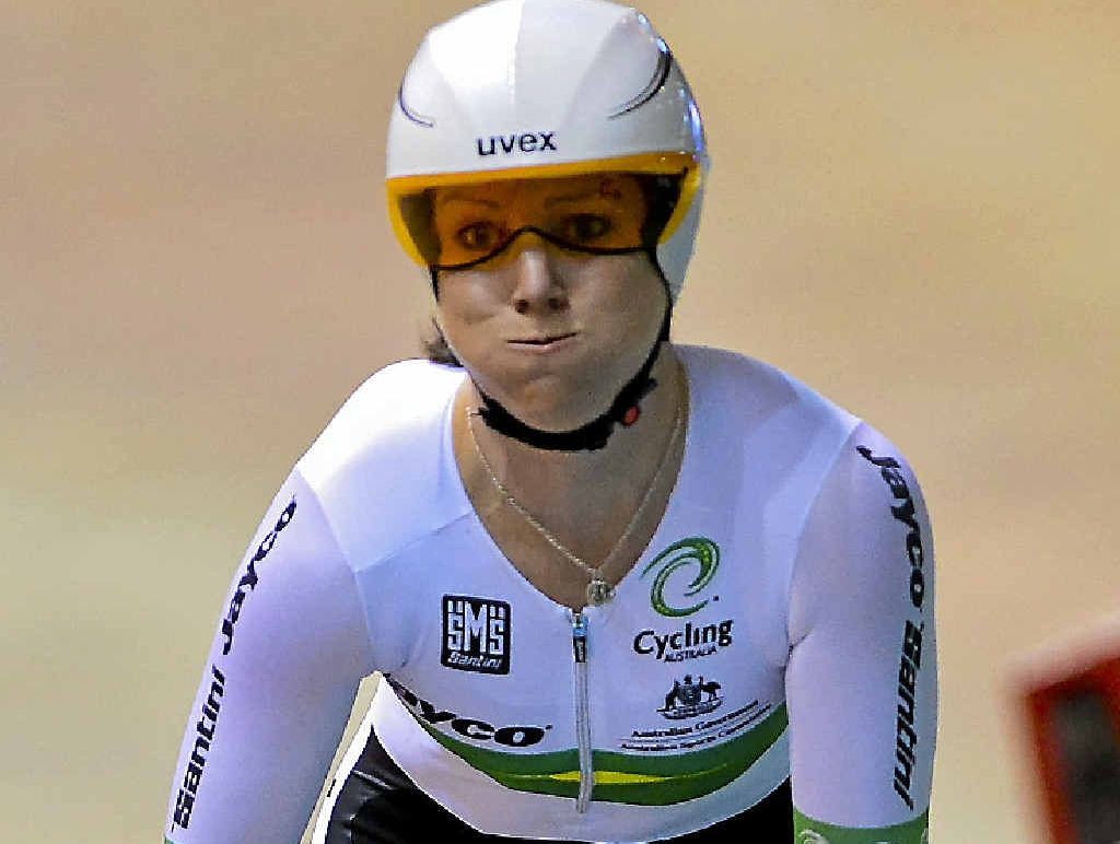 Australia’s queen of the track, Anna Meares, has turned to American football to try and give her an edge at the Commonwealth Games. Australia’s queen of the track, Anna Meares, has turned to American football to try and give her an edge at the Commonwealth Games.