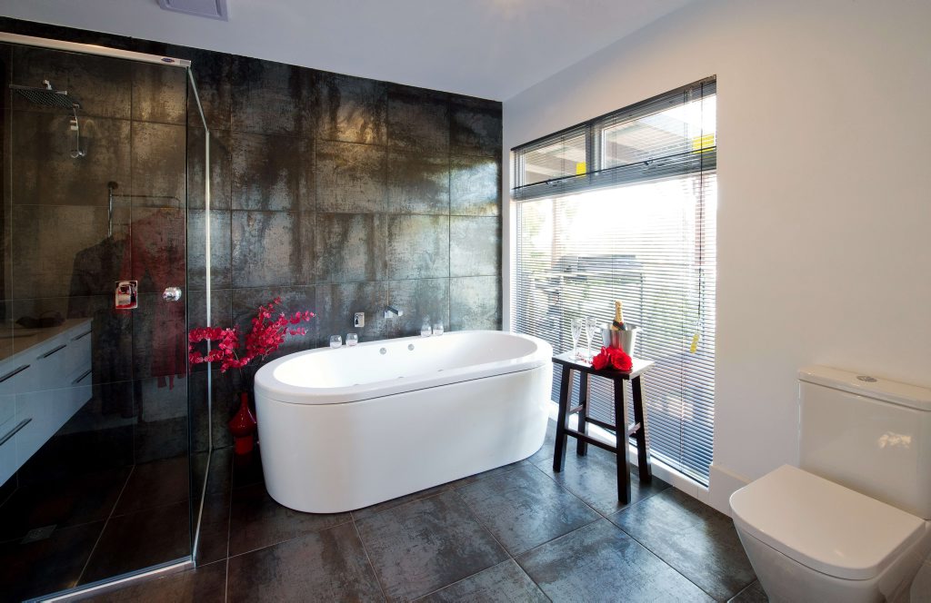 Carole and Russell's renovated master en suite on House Rules. Carole and Russell's renovated master en suite on House Rules.