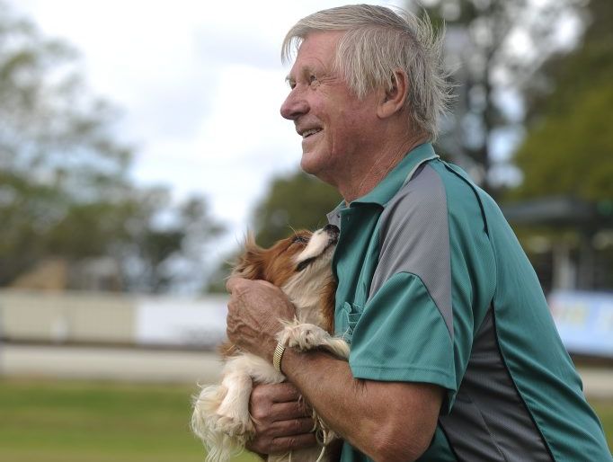 Jerry Faber with his Cavalier King Charles Spaniel, champion Innesviel Classic Dancer. Photo JoJo Newby / The Daily Examiner Jerry Faber with his Cavalier King Charles Spaniel, champion Innesviel Classic Dancer. Photo JoJo Newby / The Daily Examiner