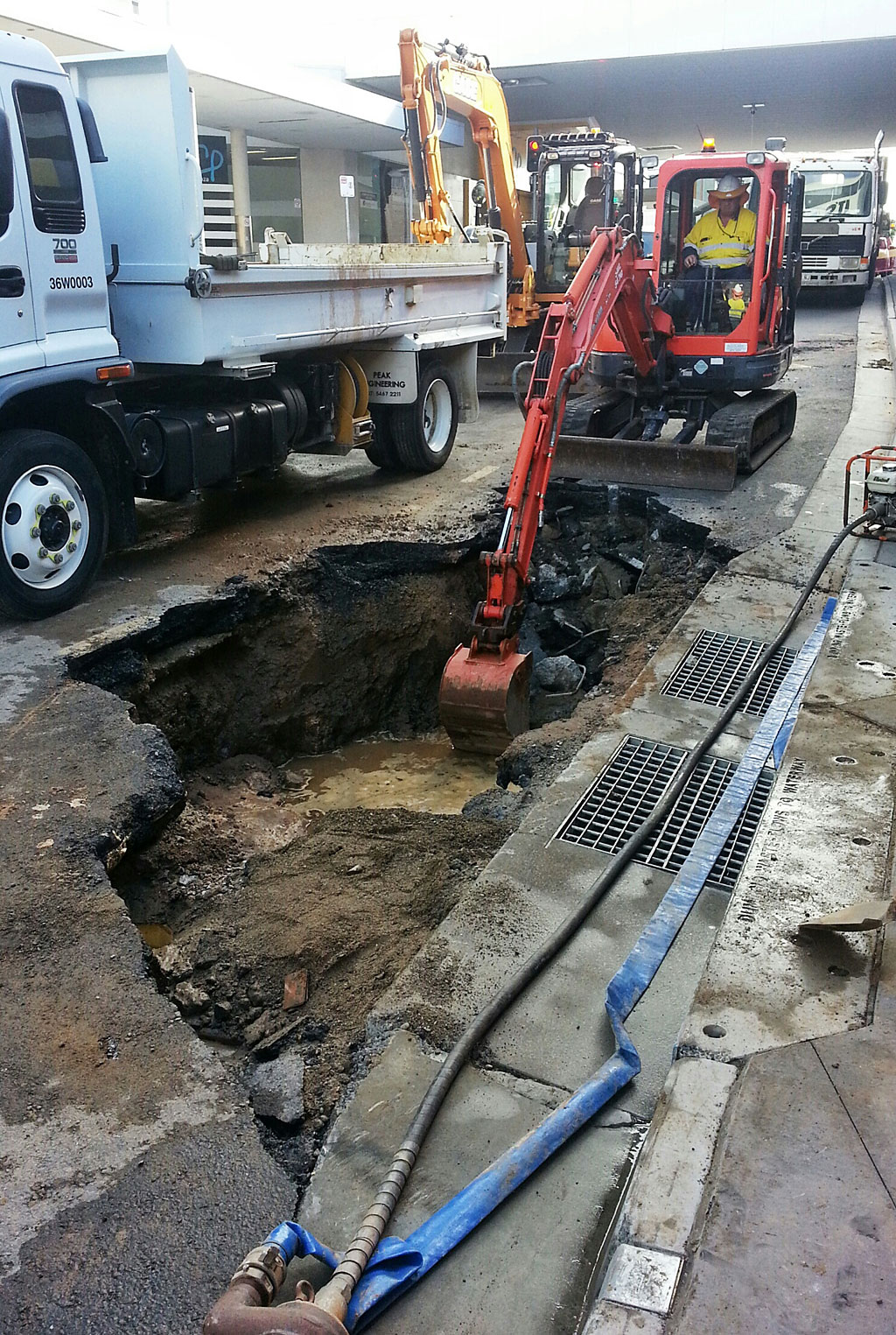 A burst water main in Bell St, Ipswich is affecting traffic in the area. A burst water main in Bell St, Ipswich is affecting traffic in the area.