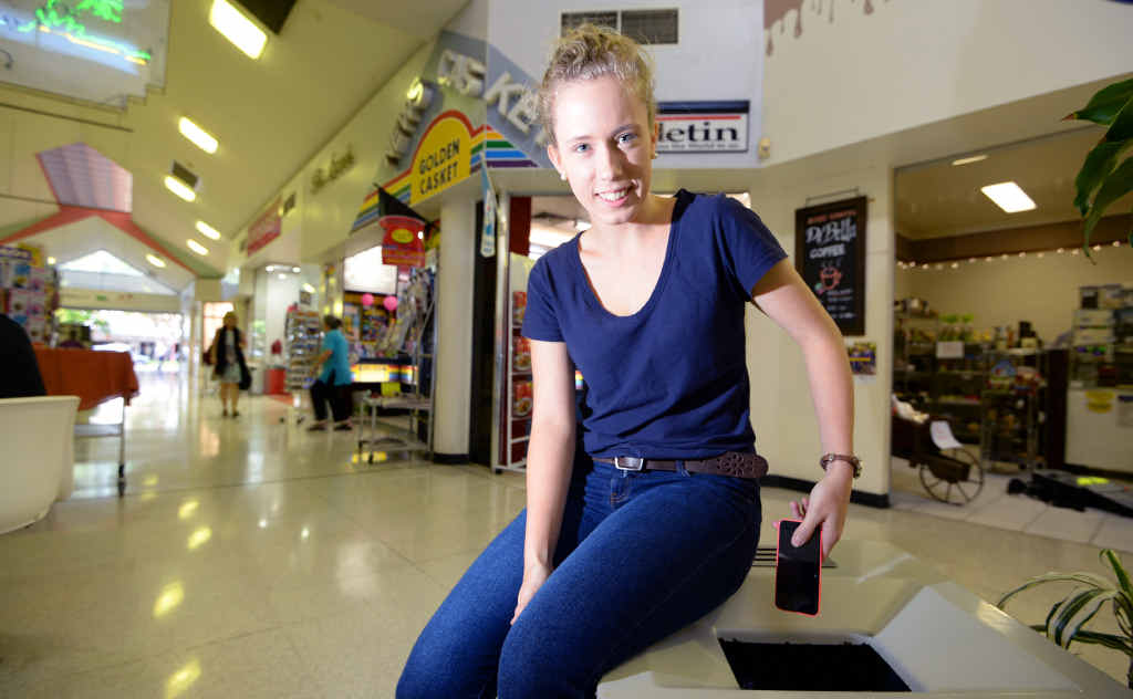 SWITCHED OFF: Anna Murphy has ditched her smart phone for two weeks in order to reconnect with her friends in person. SWITCHED OFF: Anna Murphy has ditched her smart phone for two weeks in order to reconnect with her friends in person.