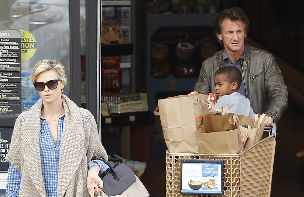 Charlize Theron, Sean Penn and her son Jackson Charlize Theron, Sean Penn and her son Jackson