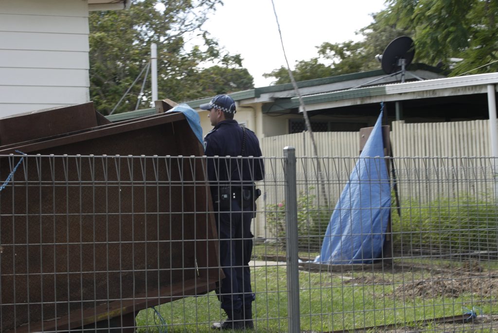 Police attend a seige-like situation with a man holed up in his Morayfield home. Photo Erica Baigrie / Caboolture News Police attend a seige-like situation with a man holed up in his Morayfield home. Photo Erica Baigrie / Caboolture News