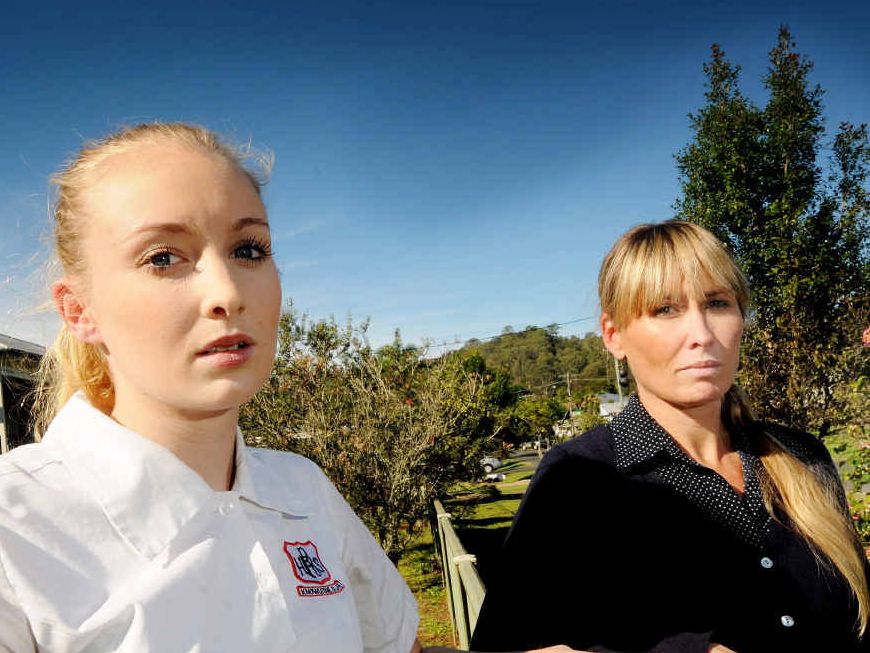 GETTING ON WITH THE JOB: Janaya Everingham and mum Amanda Pellagreen, of East Lismore are concerned changes to welfare will make life harder for hard working Northern Rivers residents. GETTING ON WITH THE JOB: Janaya Everingham and mum Amanda Pellagreen, of East Lismore are concerned changes to welfare will make life harder for hard working Northern Rivers residents.
