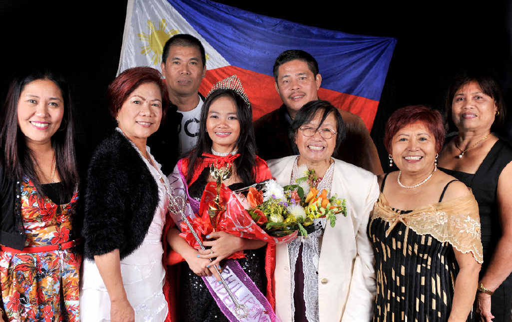 The committee and Princess Independence 2014 Jireh Aguirre celebrate the Filipino Independence Day on Saturday evening. The committee and Princess Independence 2014 Jireh Aguirre celebrate the Filipino Independence Day on Saturday evening.
