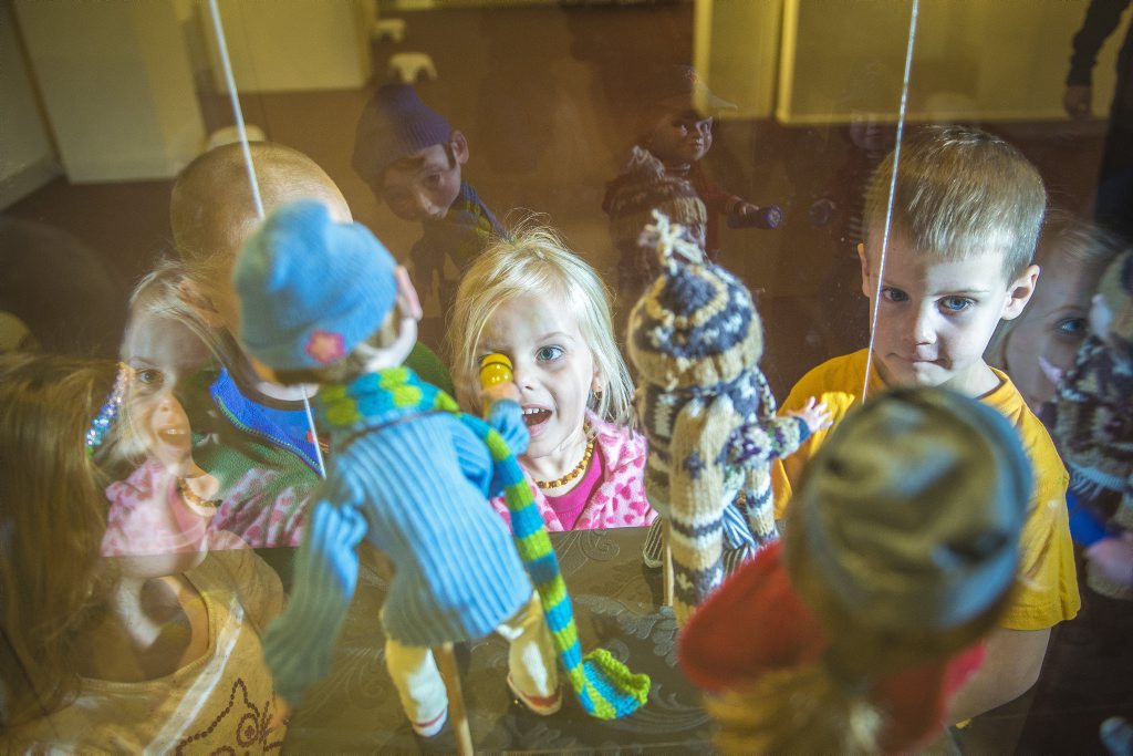 Freya Betts, 4, Chaise Reid-Penning, 5 Charlotte Thomas, 4, and Ben Lowry, 4 looking at the dioramas and illustrations on display at the Gladstone Regional Art Gallery and Museum, which is part of their Carnivale exhibition. Freya Betts, 4, Chaise Reid-Penning, 5 Charlotte Thomas, 4, and Ben Lowry, 4 looking at the dioramas and illustrations on display at the Gladstone Regional Art Gallery and Museum, which is part of their Carnivale exhibition.