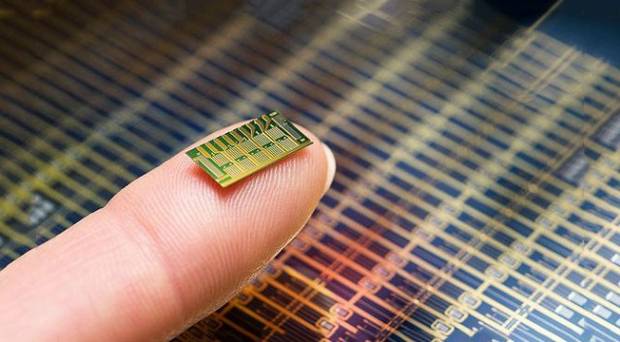 The wireless ‘contraceptive chip’ that’s implanted under the skin. The wireless ‘contraceptive chip’ that’s implanted under the skin.
