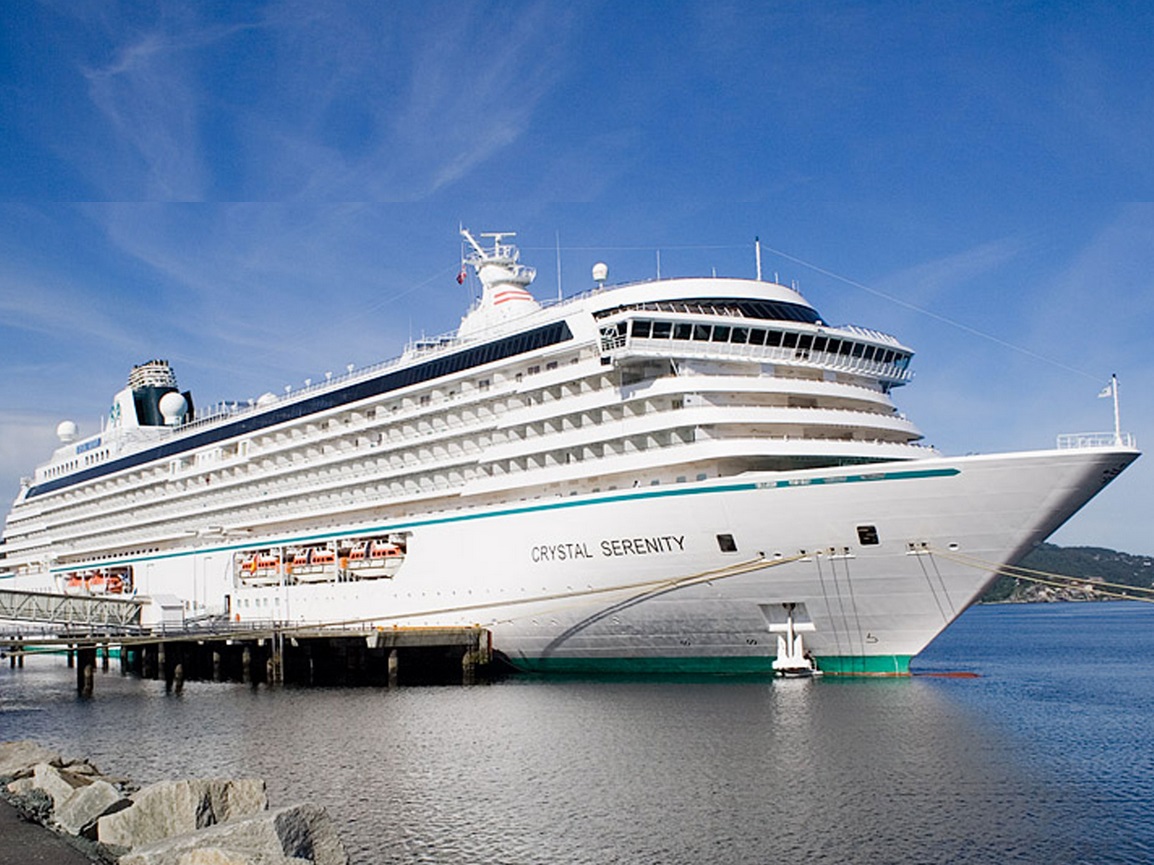 The cruise ship Crystal Serenity, which conservationists say likely has a carbon footprint around triple that of a Boeing 747 The cruise ship Crystal Serenity, which conservationists say likely has a carbon footprint around triple that of a Boeing 747