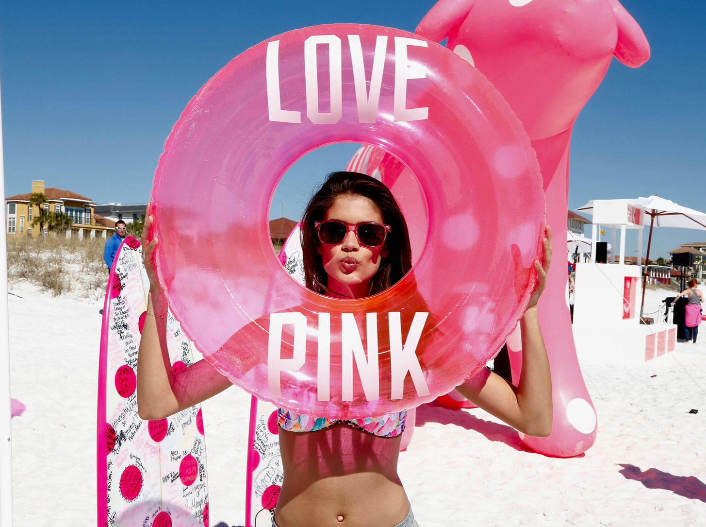 Court rules Victoria’s Secret’s use of the name Pink in the UK infringes on Thomas Pink’s trademarks. Court rules Victoria’s Secret’s use of the name Pink in the UK infringes on Thomas Pink’s trademarks.