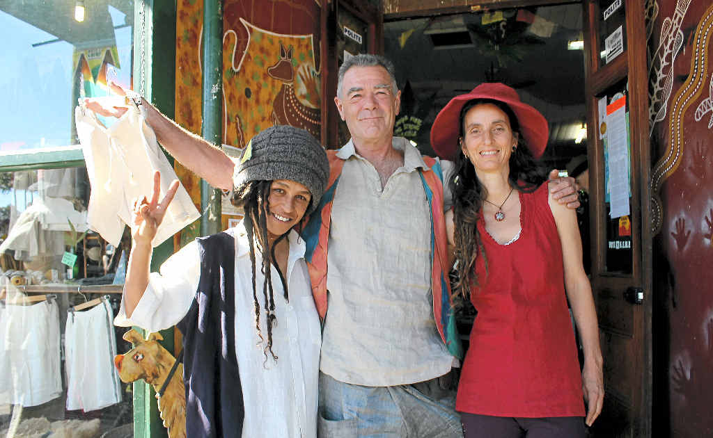 NATURALLY GOOD: Hemp clothing manufacturer Gerald Taylor with models Simnetta Zigaldo and Gitte Mariossew. NATURALLY GOOD: Hemp clothing manufacturer Gerald Taylor with models Simnetta Zigaldo and Gitte Mariossew.