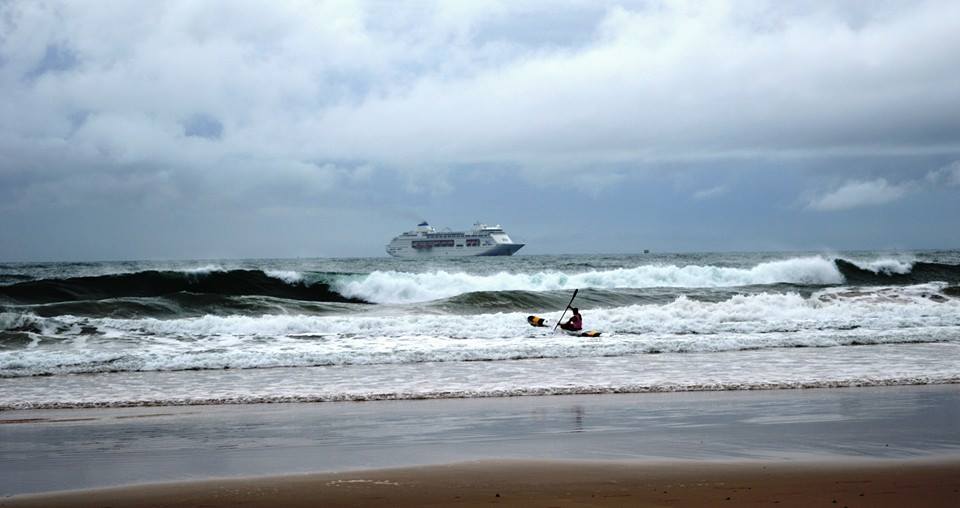 The P&O; Pacific Pearl cruise ship off Mooloolaba earlier today. Photo: Karen Simpson via Sunshine Coast Daily Facebook. The P&O; Pacific Pearl cruise ship off Mooloolaba earlier today. Photo: Karen Simpson via Sunshine Coast Daily Facebook.