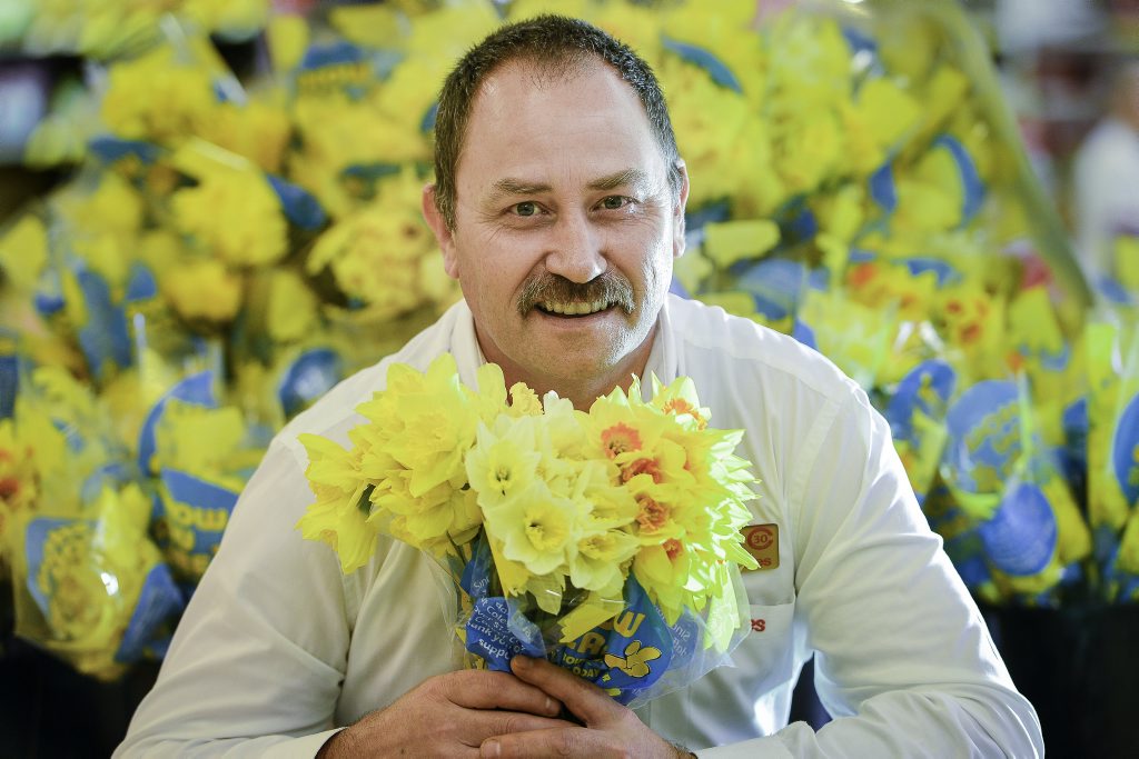 Coles Gladstone store manager Tony Shaw is a big supporter of Daffodil Day. Coles Gladstone store manager Tony Shaw is a big supporter of Daffodil Day.