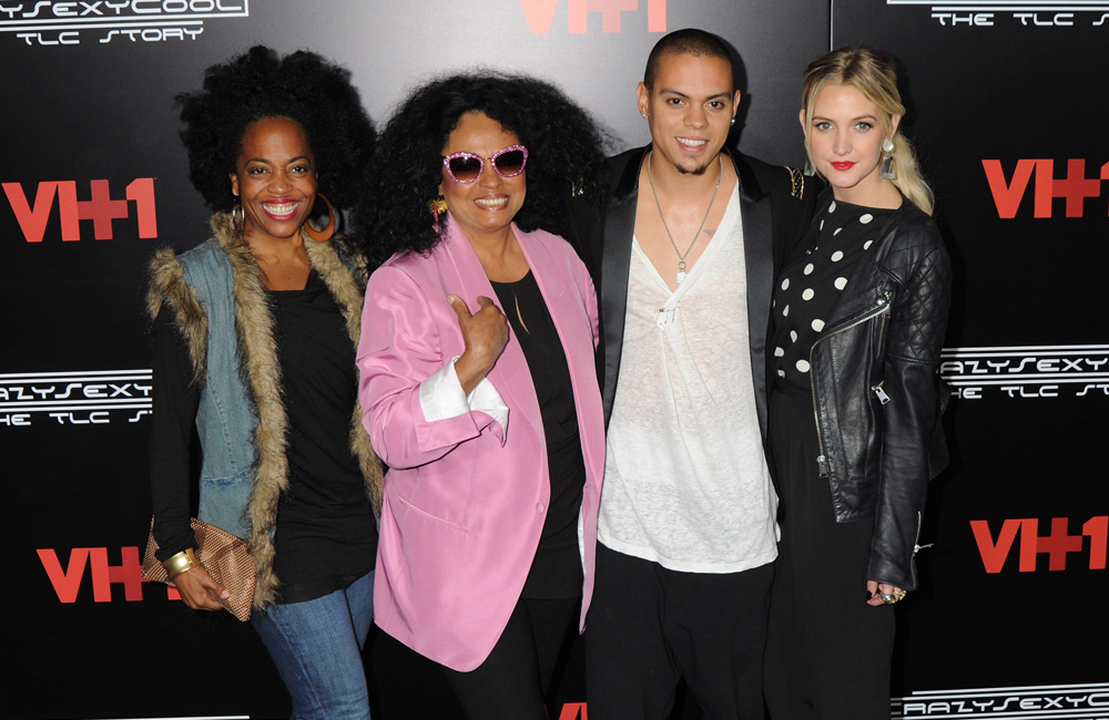 Rhonda, Diana, and Evan Ross and Ashlee Simpson. Rhonda, Diana, and Evan Ross and Ashlee Simpson.