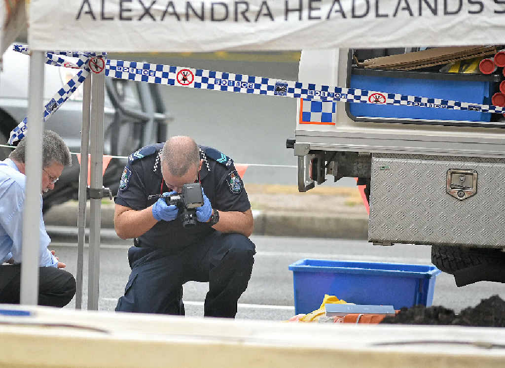 FORENSIC FALSE ALARM: Police examine bones found by roadworkers at Alexandra Headland. FORENSIC FALSE ALARM: Police examine bones found by roadworkers at Alexandra Headland.
