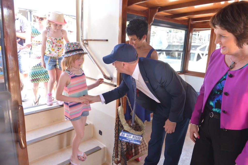 Campbell Newman's popularity has increased. Campbell Newman's popularity has increased.