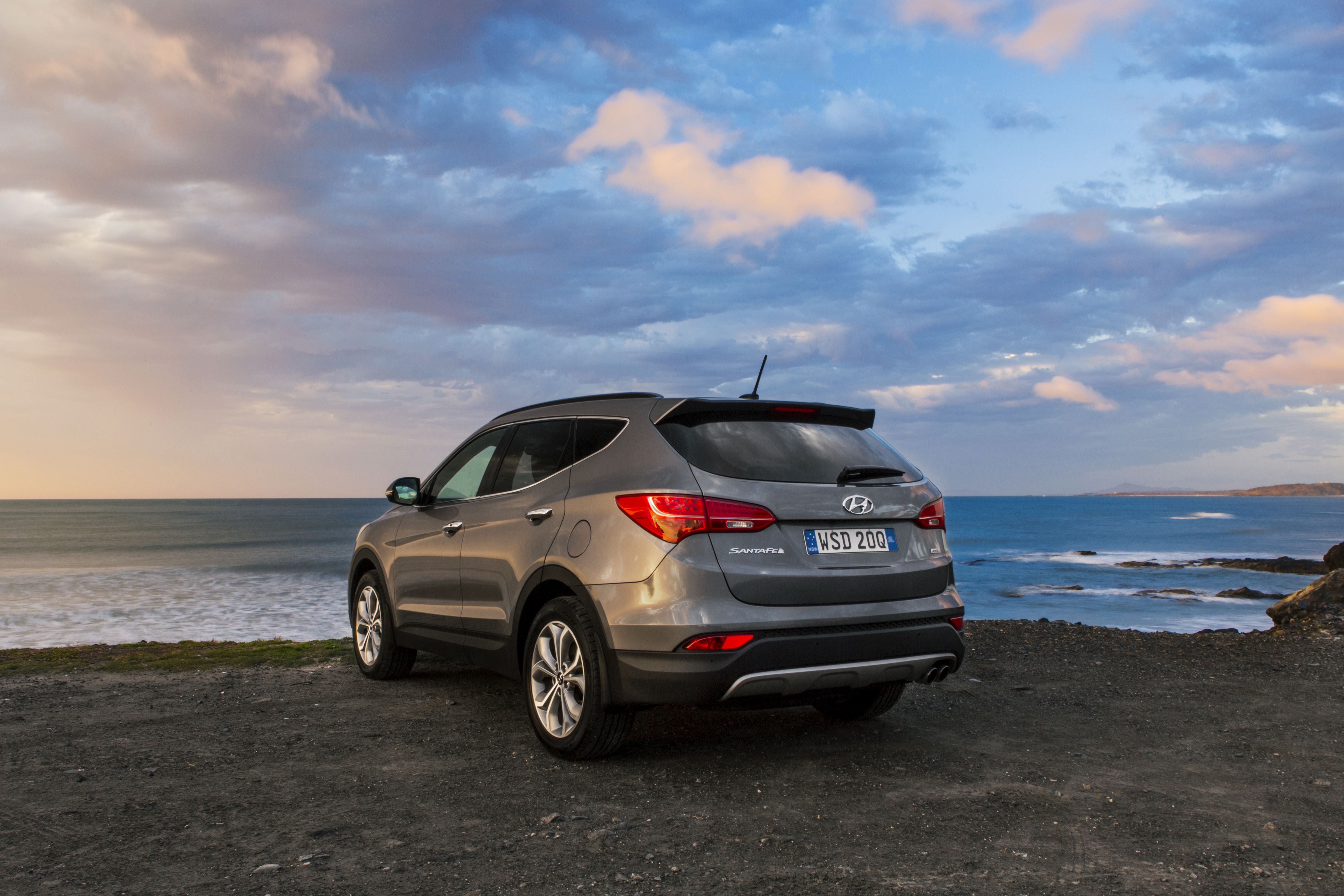 The Hyundai Santa Fe 2015 model. The Hyundai Santa Fe 2015 model.