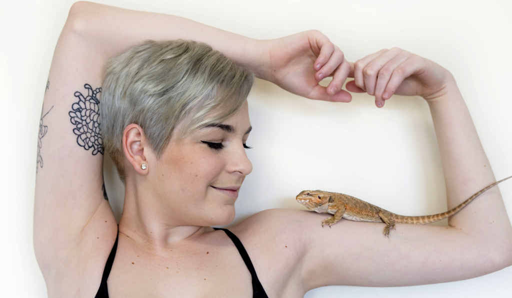GOOD MATES: Fitness fanatic Jess, pictured with Frilly Cool, is one of many gym members showing their tender side in a fundraising calendar. GOOD MATES: Fitness fanatic Jess, pictured with Frilly Cool, is one of many gym members showing their tender side in a fundraising calendar.