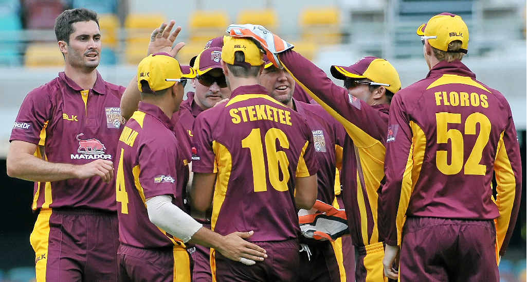 VICTORY: The Bulls celebrate Mark Steketee’s catch during the Matador BBQs One Day Cup match between Queensland and Victoria at the Gabba on Saturday. VICTORY: The Bulls celebrate Mark Steketee’s catch during the Matador BBQs One Day Cup match between Queensland and Victoria at the Gabba on Saturday.