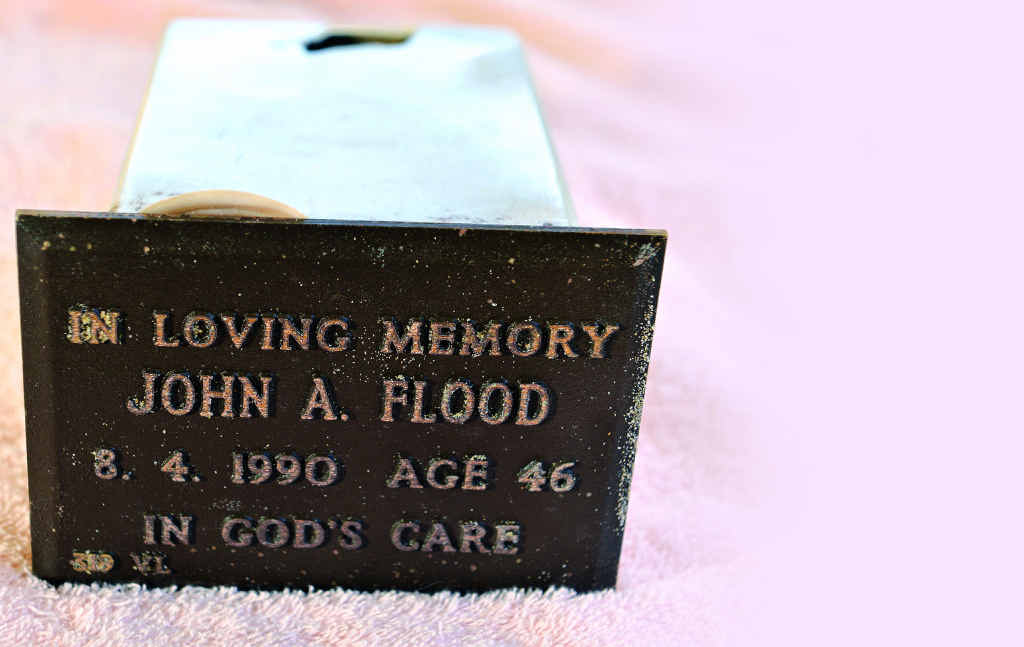 WHO WAS HE? The empty cremation container that was found at Maroochydore beach. WHO WAS HE? The empty cremation container that was found at Maroochydore beach.