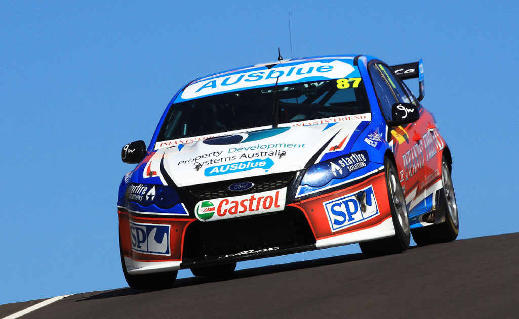 LOOKING GOOD: Ipswich V8 driver Ash Walsh is in top shape to tackle his twin conquests at Bathurst this weekend. LOOKING GOOD: Ipswich V8 driver Ash Walsh is in top shape to tackle his twin conquests at Bathurst this weekend.