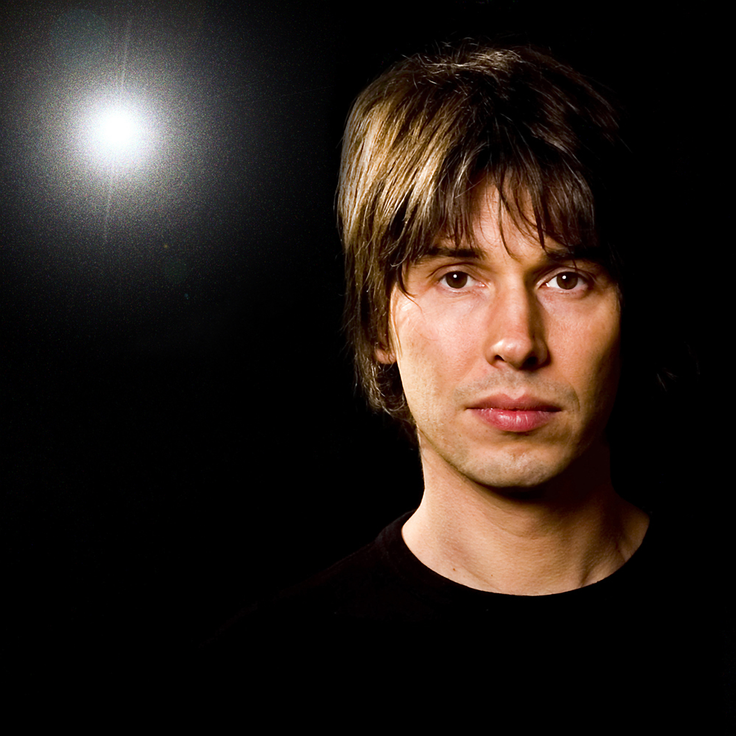 The Queensland Symphony Orchestra's Journey through the Cosmos will star physicist Brian Cox. The Queensland Symphony Orchestra's Journey through the Cosmos will star physicist Brian Cox.