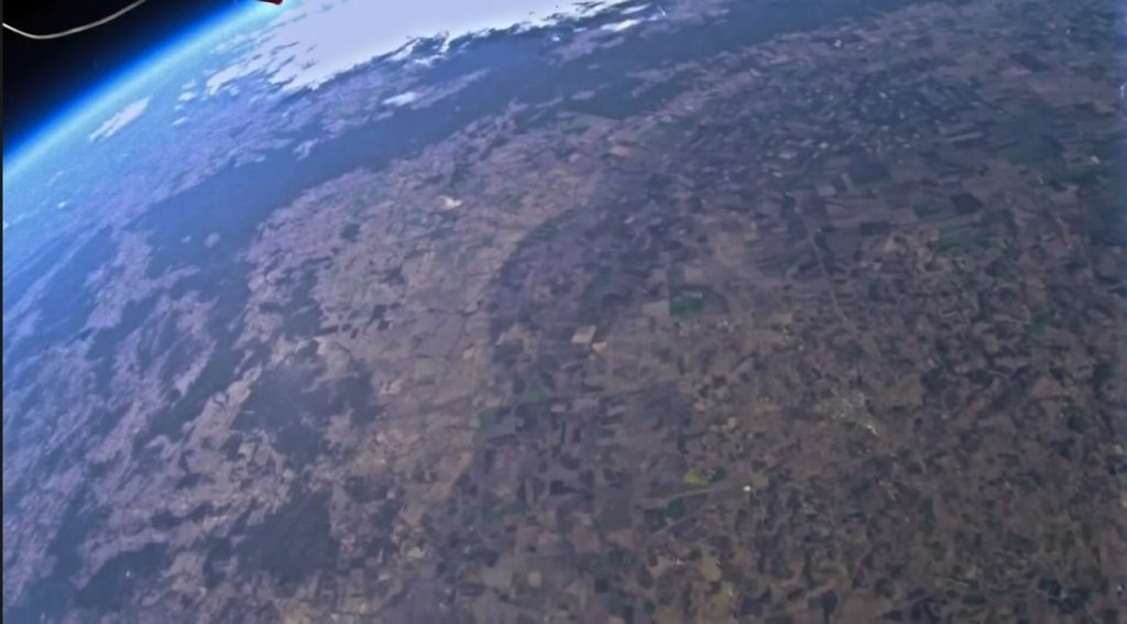 An image taken from Jonah Scott's balloon. An image taken from Jonah Scott's balloon.