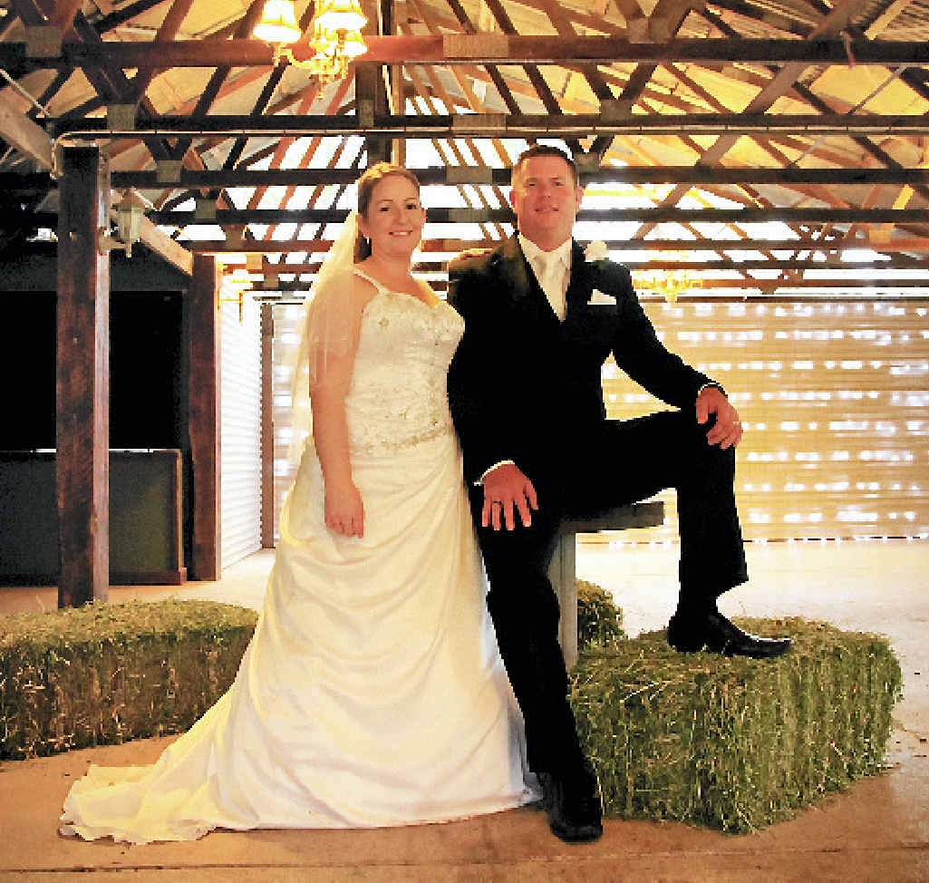LEFT: Anne-Marie and Scott Fulloon on their wedding day, at Cedar Galleries. LEFT: Anne-Marie and Scott Fulloon on their wedding day, at Cedar Galleries.