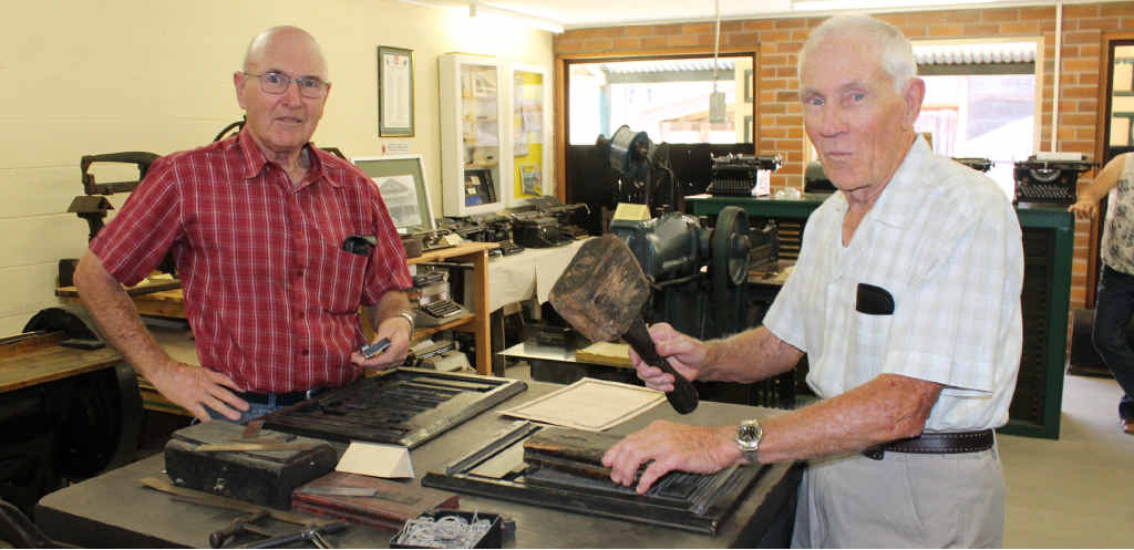 RIGHT: Rex Baguley with a composing “stick”, used to align blocks of type prior to printing.