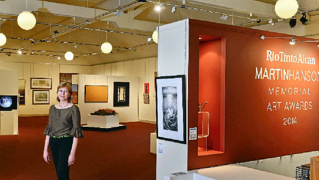 Judge Marian Drew has a hard decision to make, choosing a winner from 275 artworks. Judge Marian Drew has a hard decision to make, choosing a winner from 275 artworks.