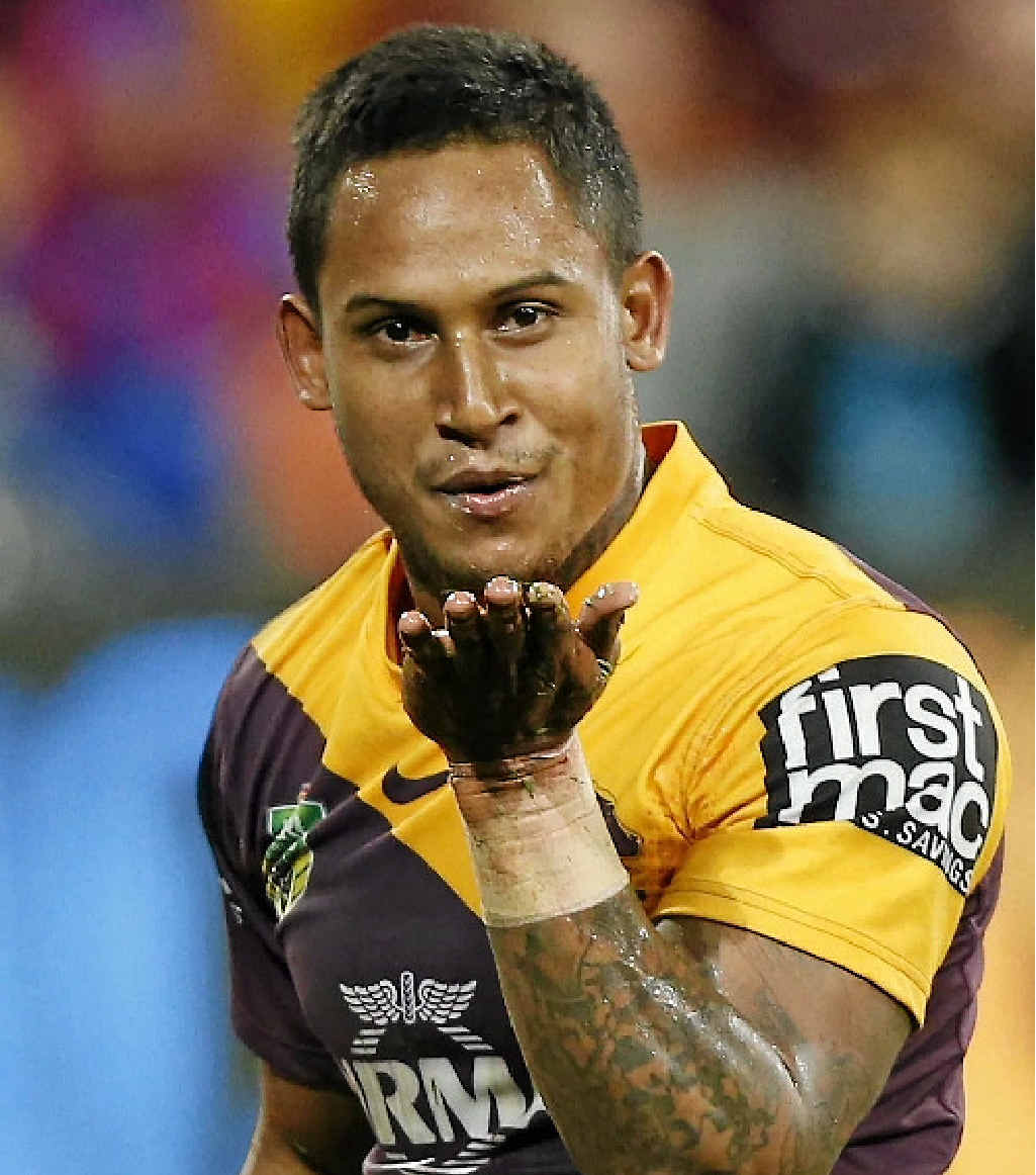 Ben Barba is moving back to Sydney after signing a three-year deal with the Cronulla Sharks, just one season into his contract with the Brisbane Broncos. Ben Barba is moving back to Sydney after signing a three-year deal with the Cronulla Sharks, just one season into his contract with the Brisbane Broncos.