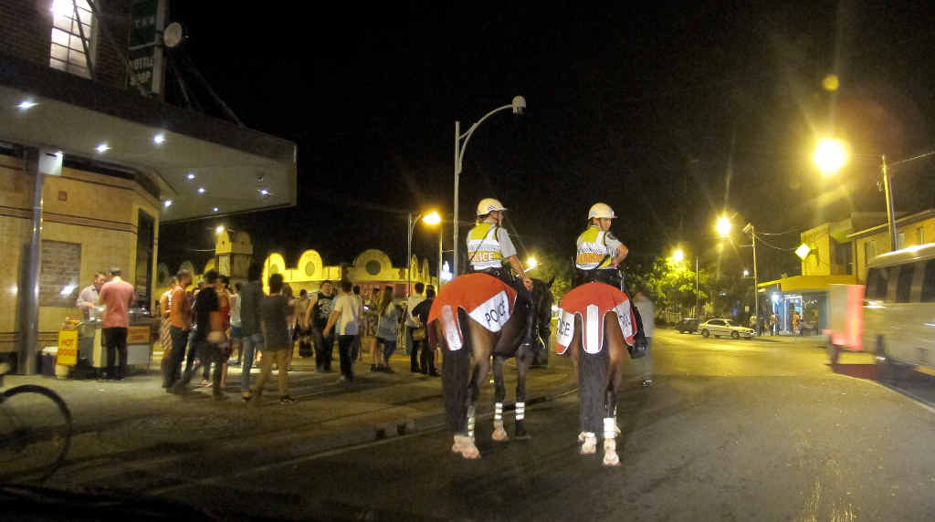 HIGH ALERT: Mounted police officers will again be keeping an eye on the schoolies celebrations in Byron Bay this year. HIGH ALERT: Mounted police officers will again be keeping an eye on the schoolies celebrations in Byron Bay this year.