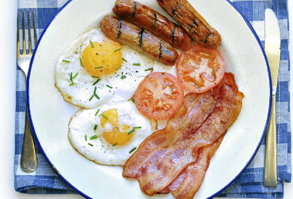 The report states that 50g of processed meat a day – less than two slices of bacon – increased the chance of developing colorectal cancer by 18%. The report states that 50g of processed meat a day – less than two slices of bacon – increased the chance of developing colorectal cancer by 18%.