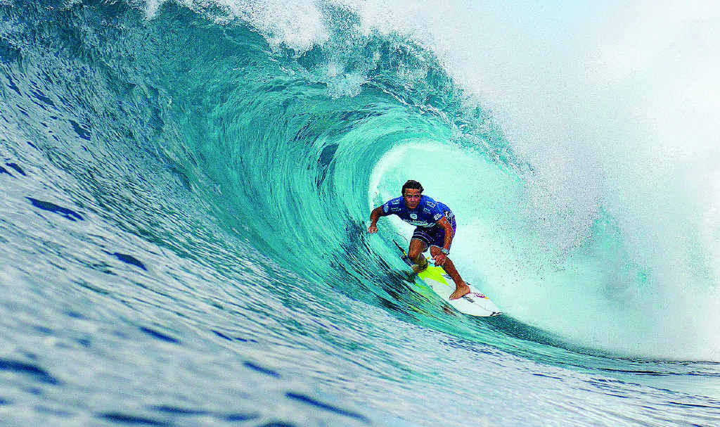 Coolum Beach’s Julian Wilson gets great cover in the final of the Billabong Pipe Masters yesterday. Coolum Beach’s Julian Wilson gets great cover in the final of the Billabong Pipe Masters yesterday.