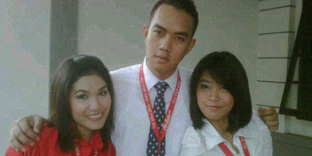 Oscar Desano is one seven crew members onboard the missing AirAsia flight. Photo / Facebook Oscar Desano is one seven crew members onboard the missing AirAsia flight. Photo / Facebook