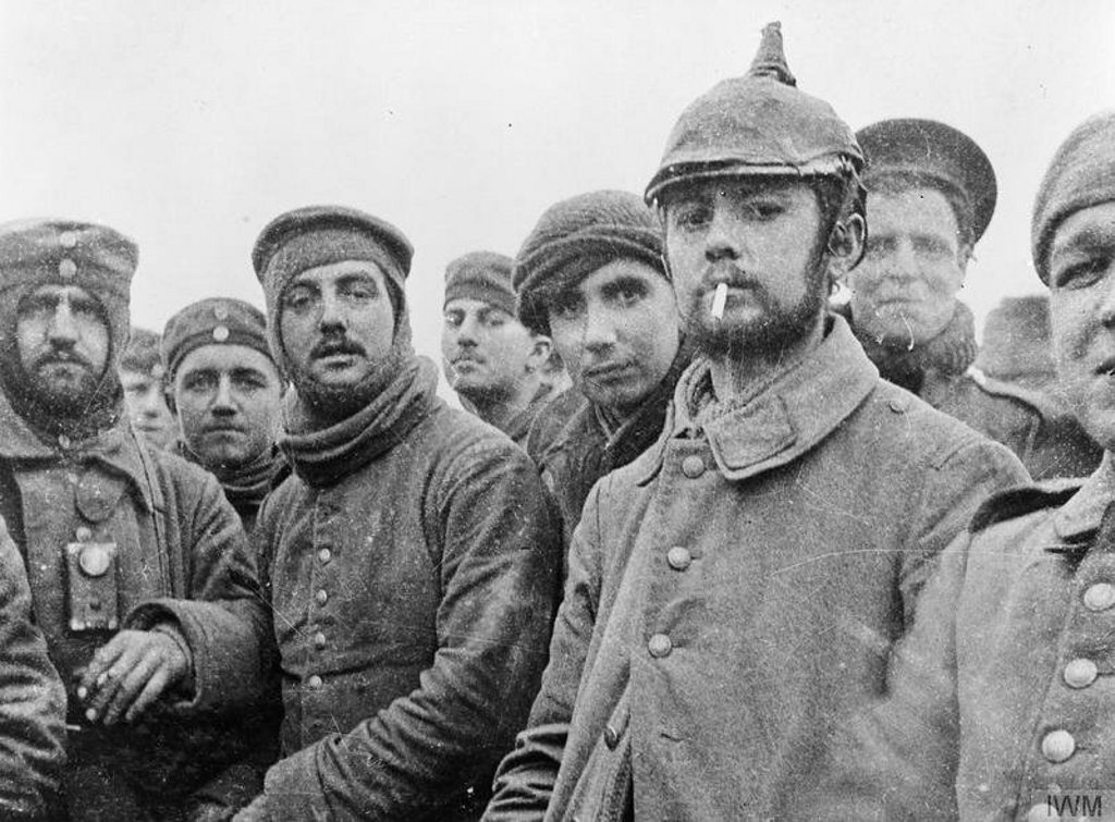 British members of the London Rifle Brigade fraternise with German soldiers of the 104th and 106th Saxon regiments at Ploegsteert, Belgium, on Christmas Day 1914. British members of the London Rifle Brigade fraternise with German soldiers of the 104th and 106th Saxon regiments at Ploegsteert, Belgium, on Christmas Day 1914.