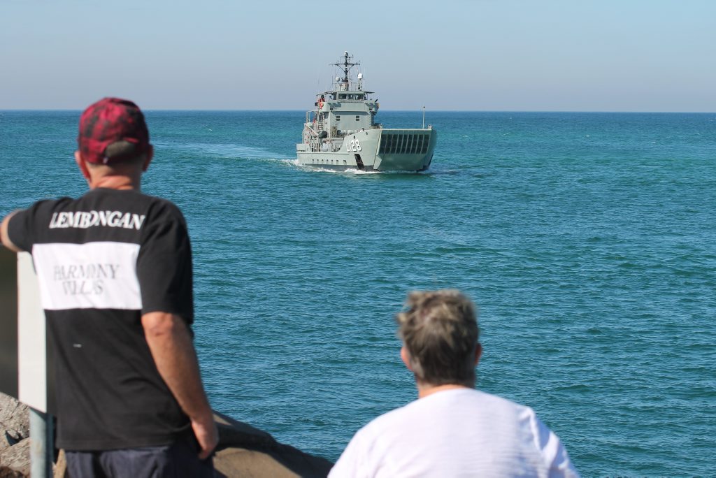 FINAL VISIT: HMAS Labuan arriving in Ballina on her last visit to the town in August last year. Photo Graham Broadhead / Ballina Shire Advocate FINAL VISIT: HMAS Labuan arriving in Ballina on her last visit to the town in August last year. Photo Graham Broadhead / Ballina Shire Advocate