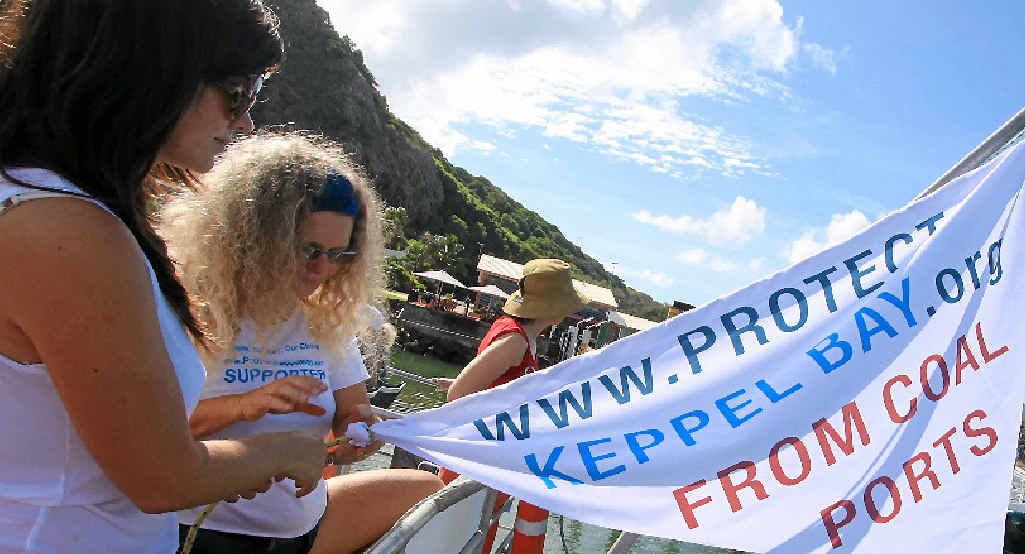 PROTECTING THE REEF: Laureeth Craig and Ginny Gerlach fly the KAFDA flag. PROTECTING THE REEF: Laureeth Craig and Ginny Gerlach fly the KAFDA flag.