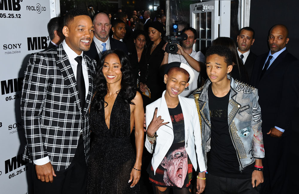 Will Smith with wife Jada Pinkett, daughter Willow and son Jaden Will Smith with wife Jada Pinkett, daughter Willow and son Jaden