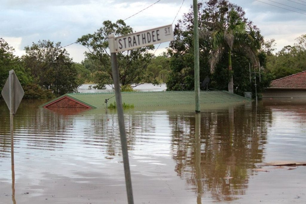 Minor flood warnings have been issued for the upper Burnett River. Photo: File image from 2013 floods. Minor flood warnings have been issued for the upper Burnett River. Photo: File image from 2013 floods.
