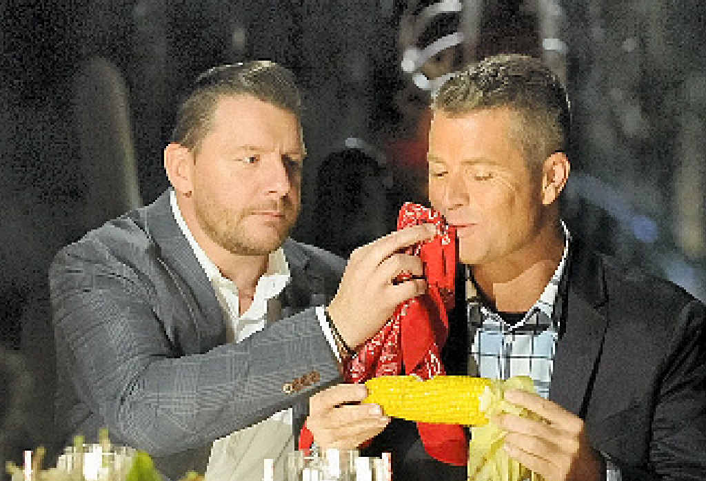 Manu Feildel and Pete Evans pictured enjoying Texas fare at Robert and Lynzey Murphy’s instant restaurant. Manu Feildel and Pete Evans pictured enjoying Texas fare at Robert and Lynzey Murphy’s instant restaurant.